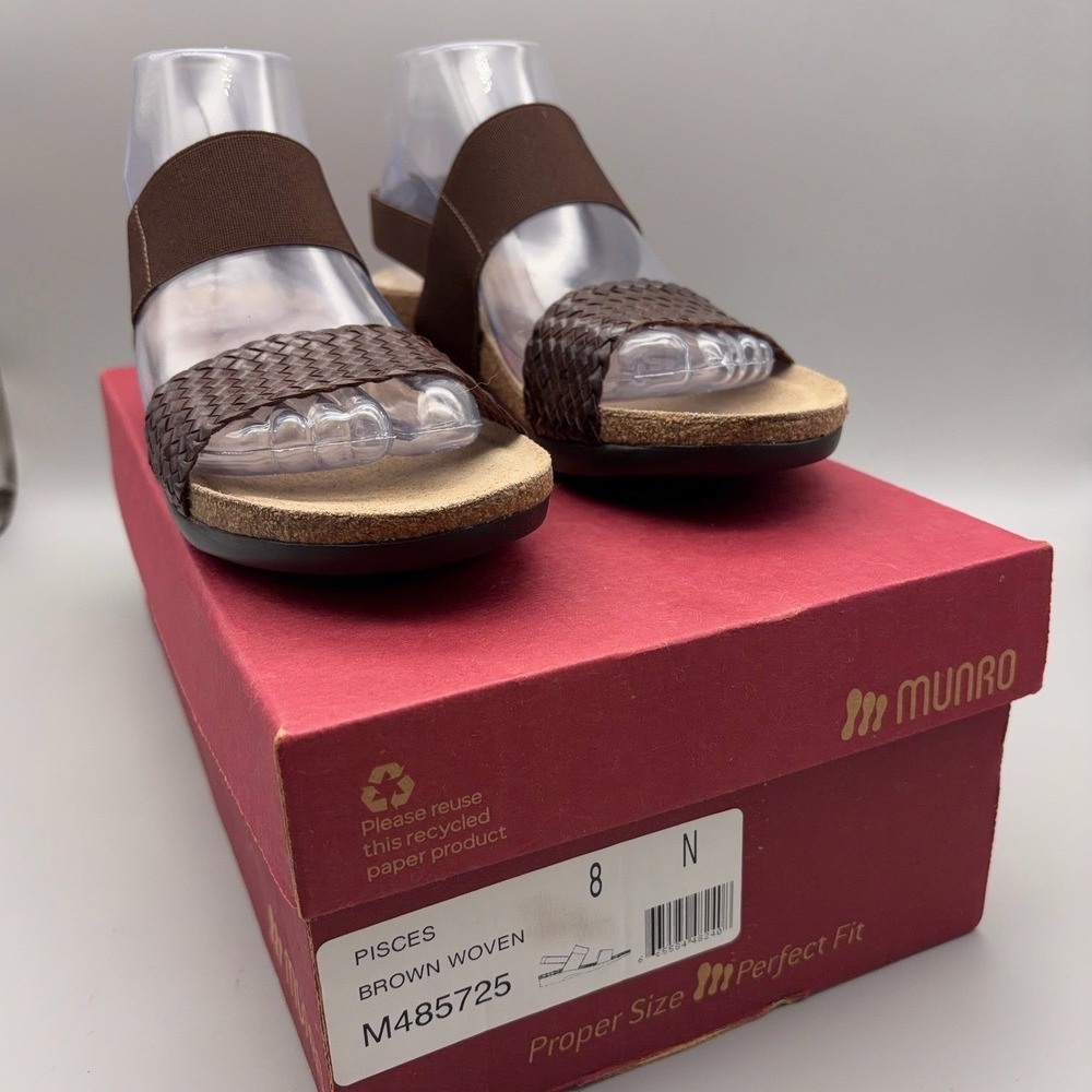Munro Pisces Sandal Womens 8 N Brown Woven Leather Elastic Comfort Casual Wedge